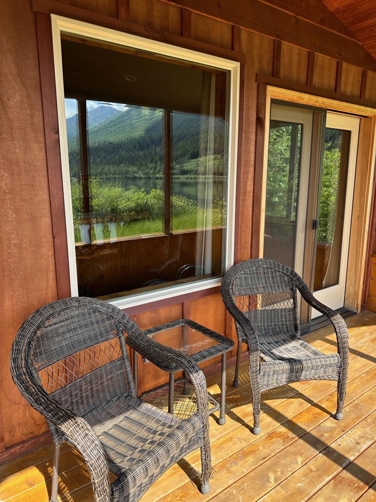 Summit Lake Lodge Экстерьер фото
