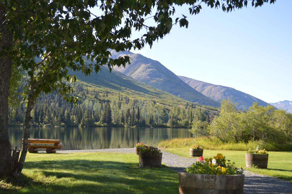 Summit Lake Lodge Экстерьер фото