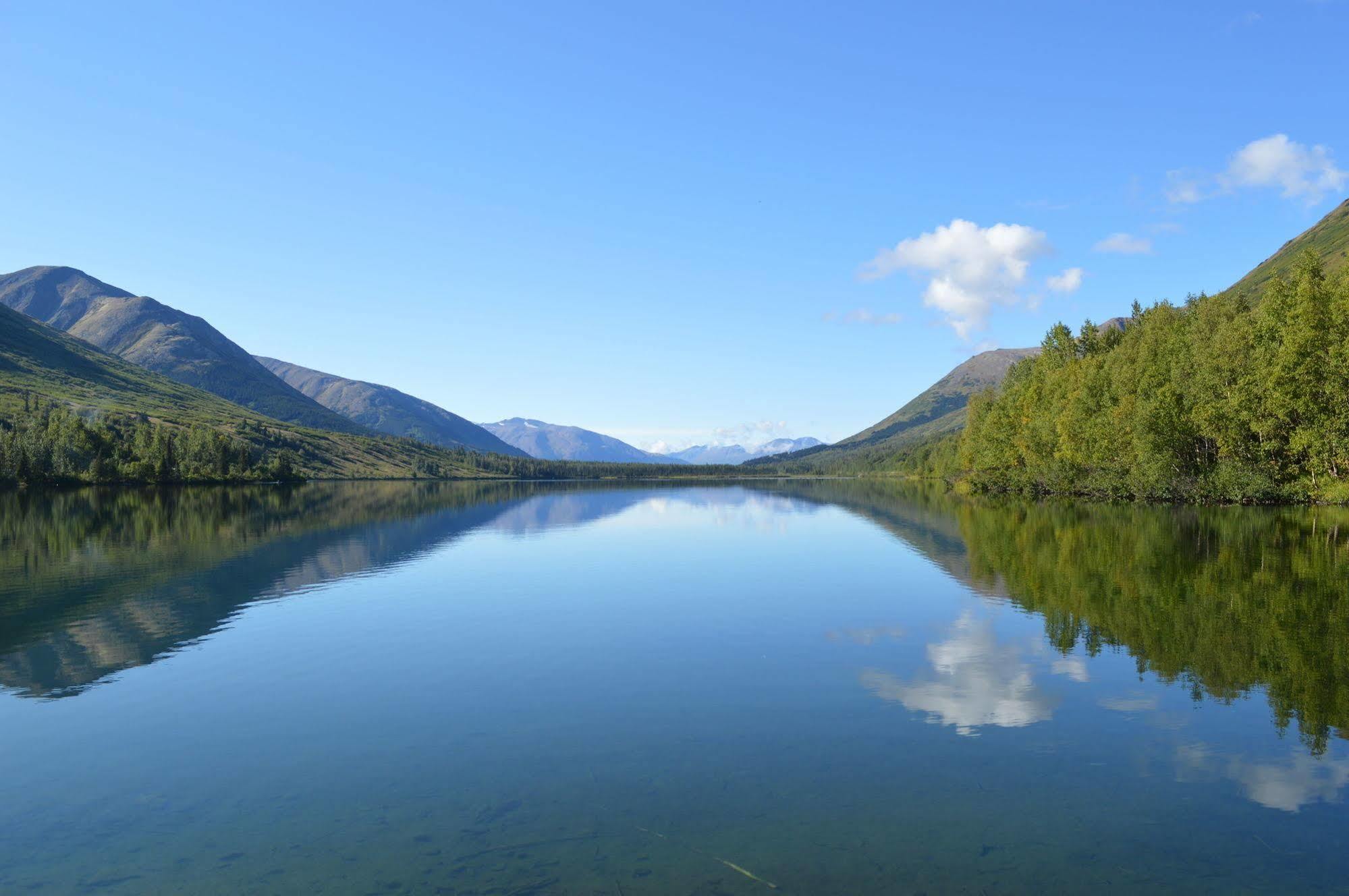 Summit Lake Lodge Экстерьер фото